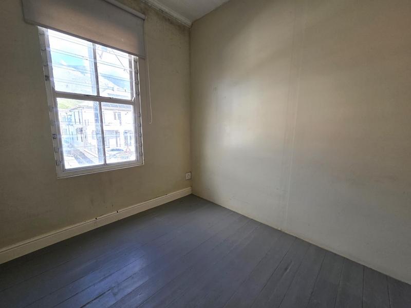 2 Bedroom Property for Sale in Woodstock Western Cape